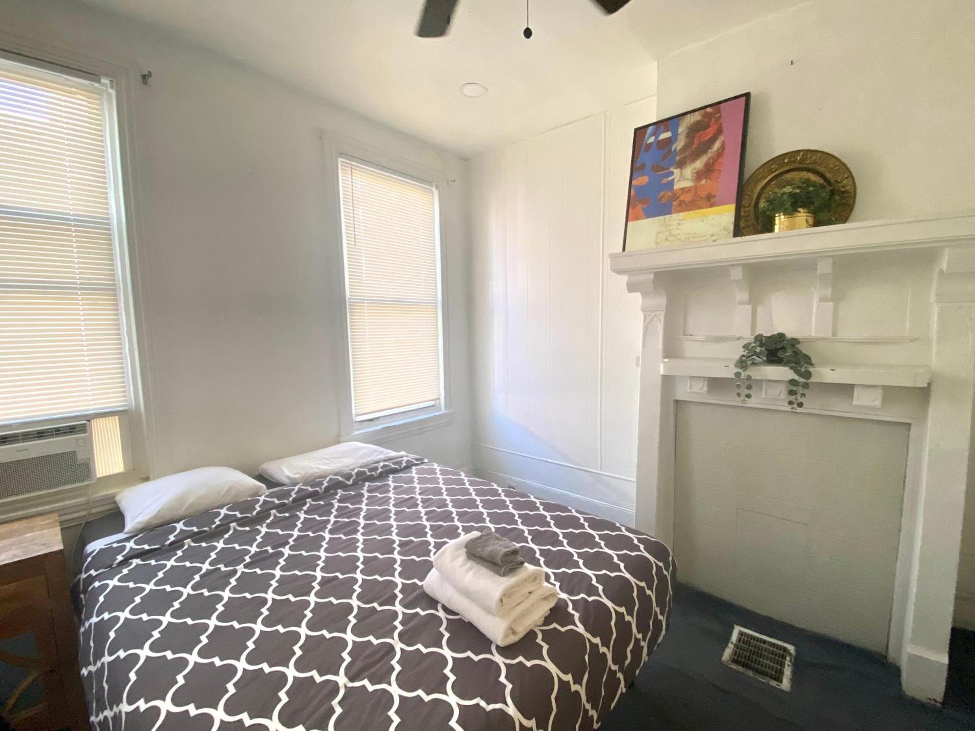 Oui On Ludlow - Entire House And Private Rooms In University City Philadelphia Luaran gambar