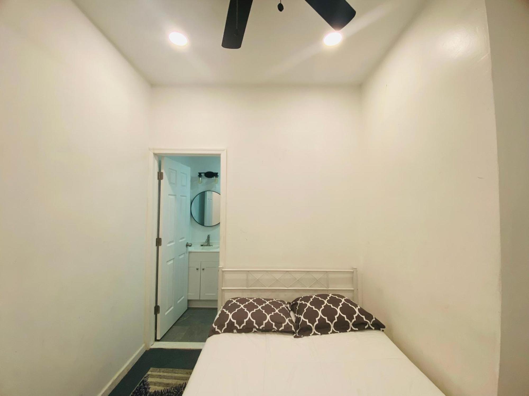 Oui On Ludlow - Entire House And Private Rooms In University City Philadelphia Luaran gambar